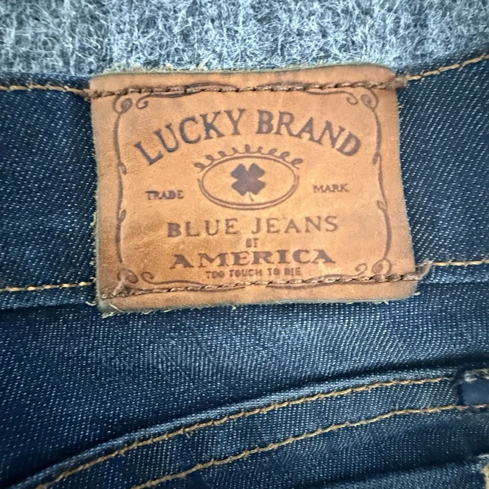Lucky Brand Women's Size 4/27 Blue Dark Wash Charlie Flare Jeans USA Distressed - Picture 11 of 12
